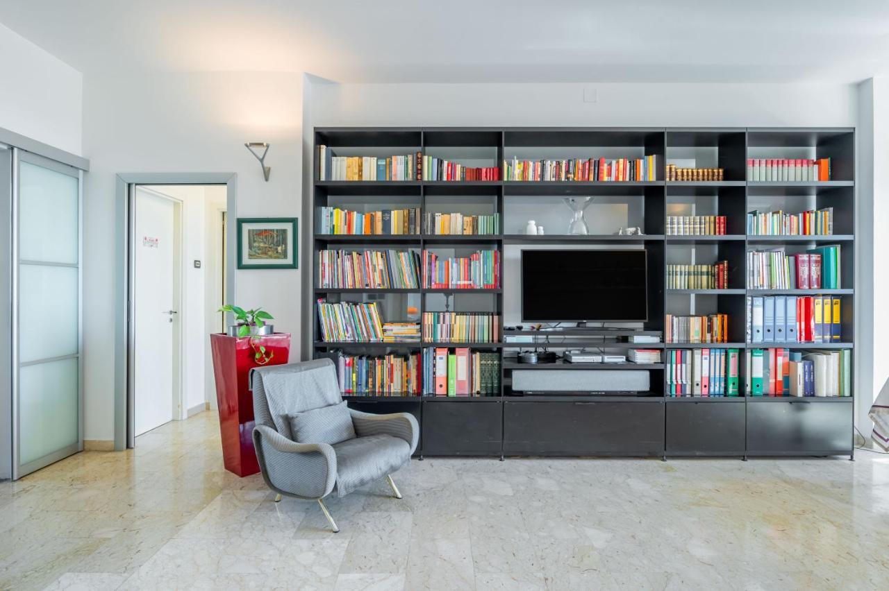 Catania Seaview Apartment With Balcony Exterior photo